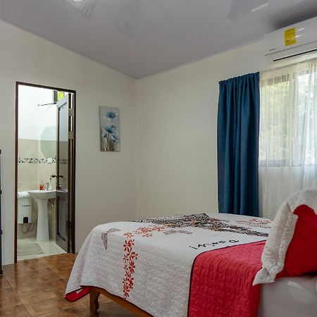קפוס Yellow House מראה חיצוני תמונה