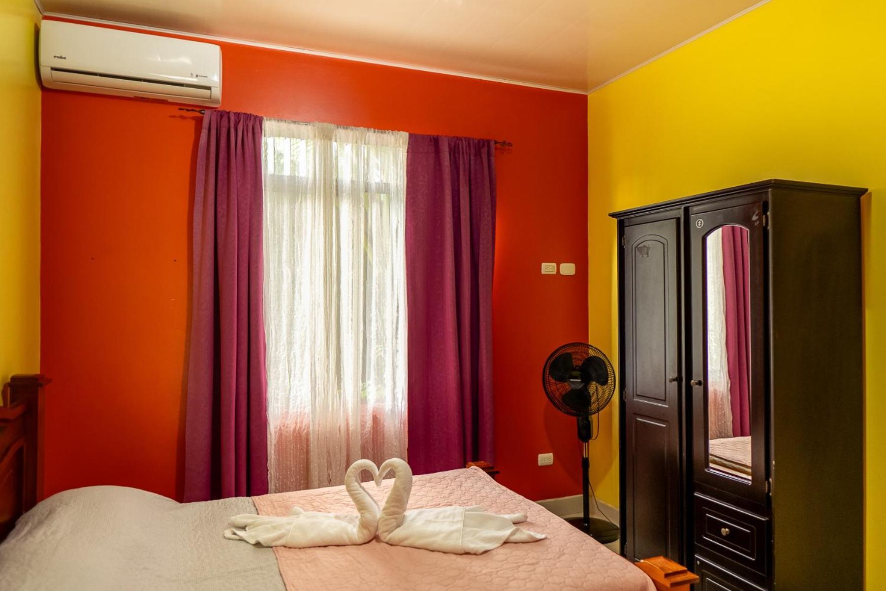 קפוס Yellow House מראה חיצוני תמונה